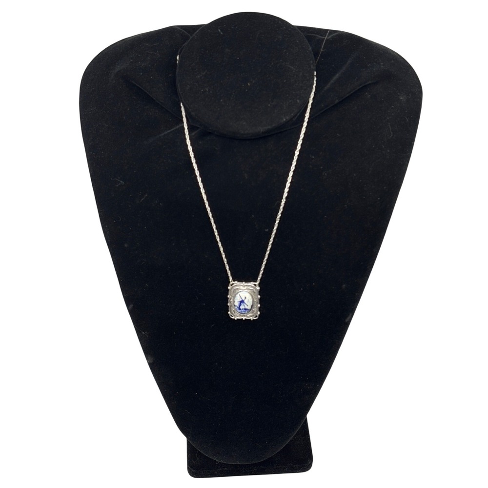 Sarah Coventry Vintage Delft Blue Windmill Pendant Necklace Silver Tone